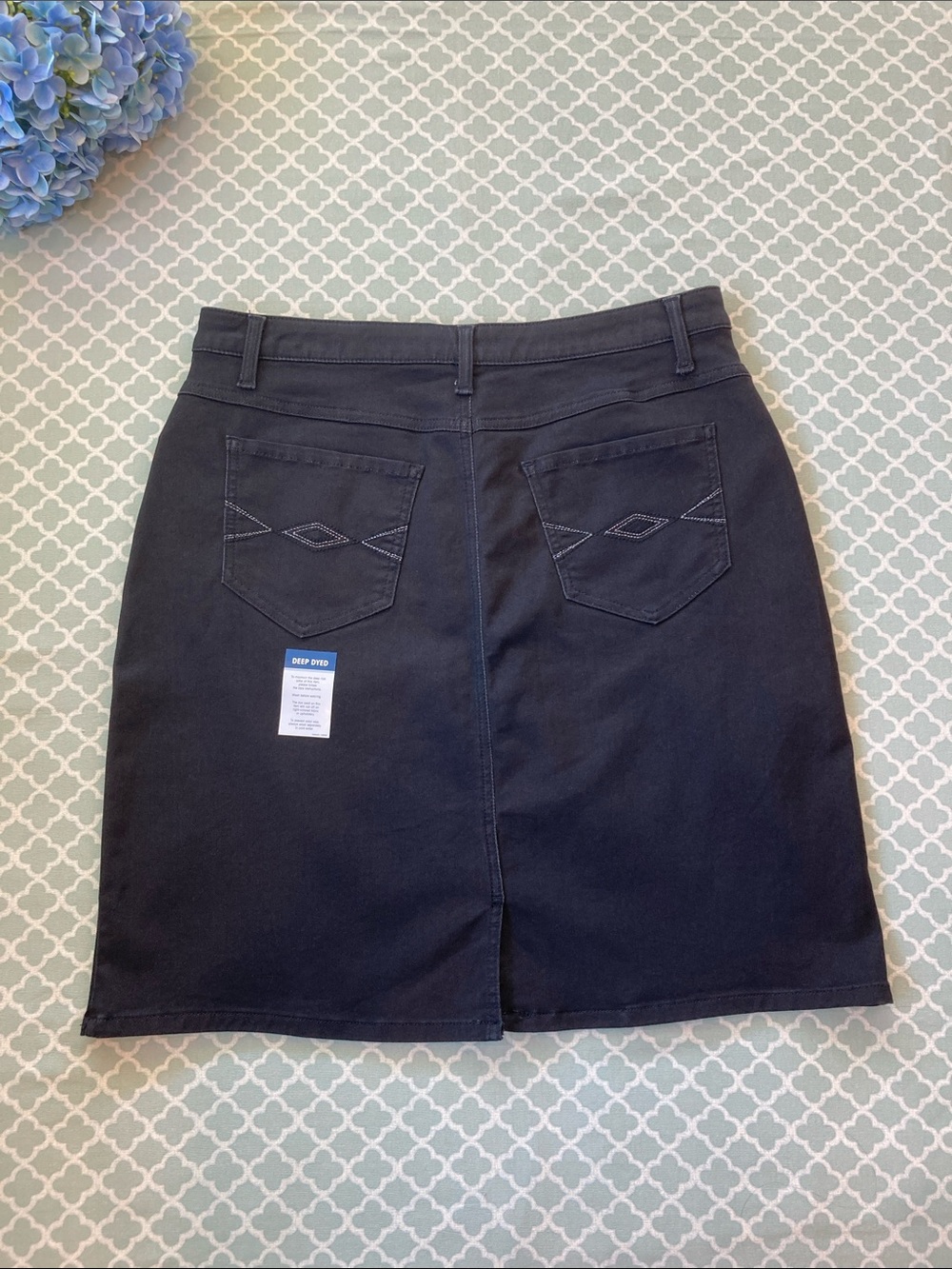 NWOT Riders by Lee Black Dyed Stretch Denim Pencil Skirt 16